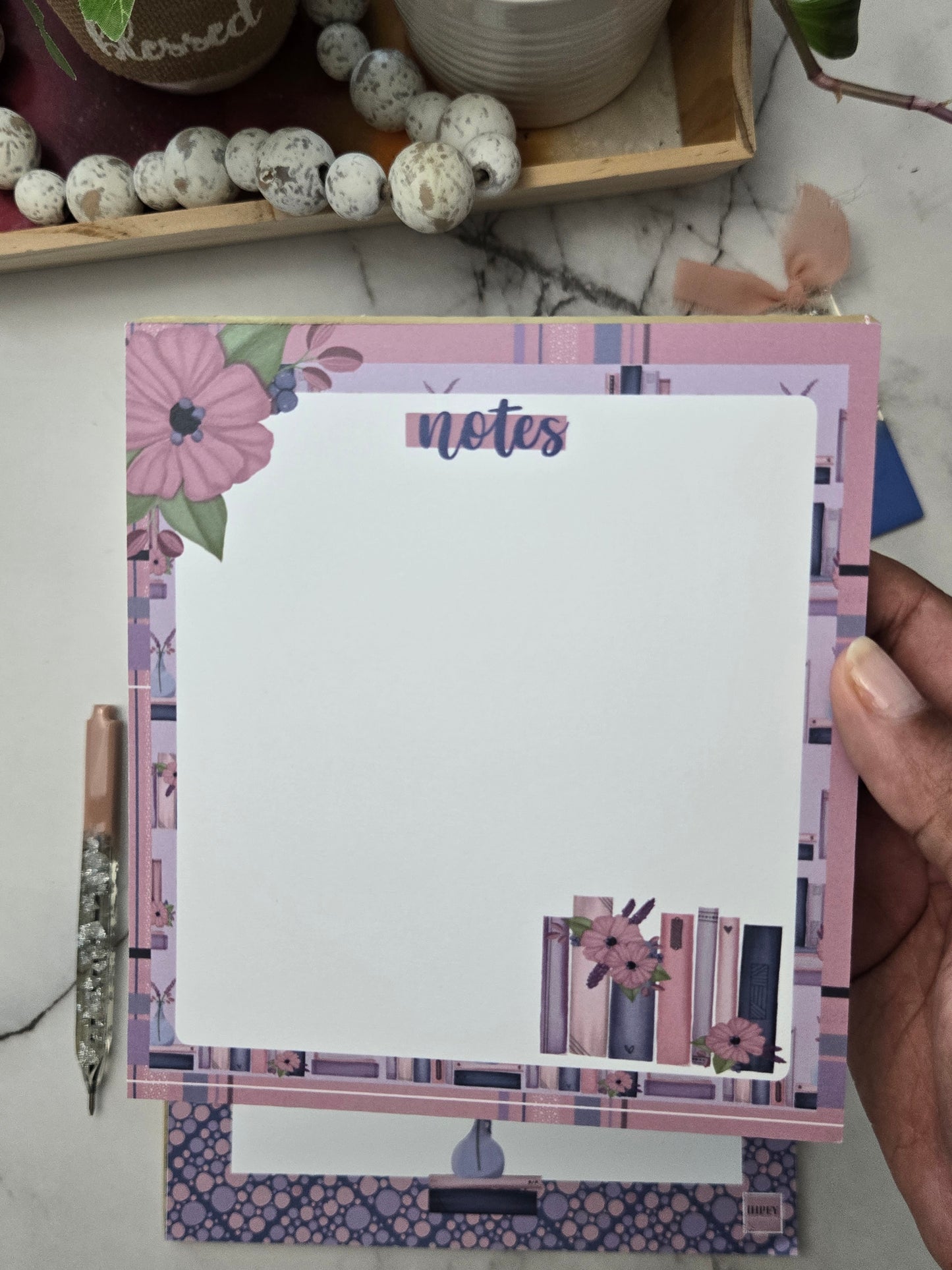 Books & Bibliophiles Notepad